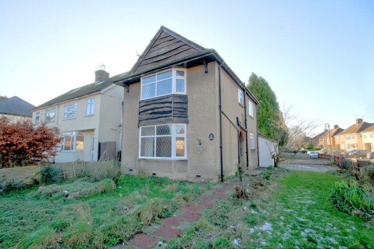 3 Bed Detached House For Sale