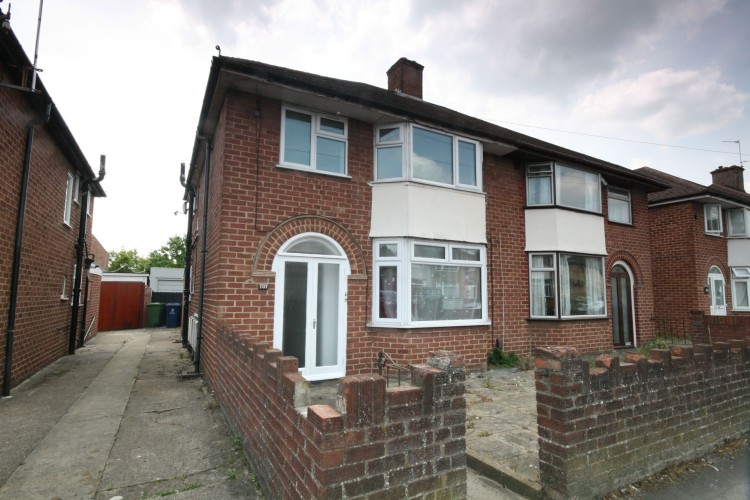 3 Bed Semi-detached House For Sale